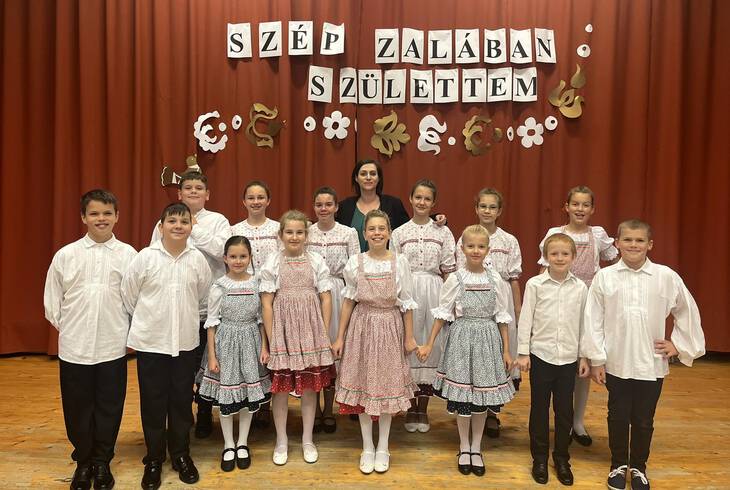 Szép Zalában születtem Szép Zalában születtem